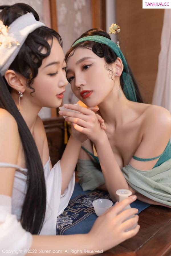陆萱萱  [XiuRen]高清写真图 2022.04.25 No.4921 唐安琪&陆萱萱第27张图片